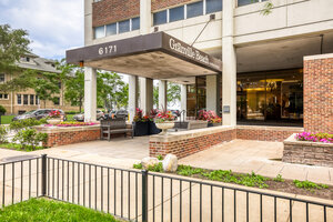 Photo of 6171 N Sheridan Road Chicago IL 60660 Unit 2311