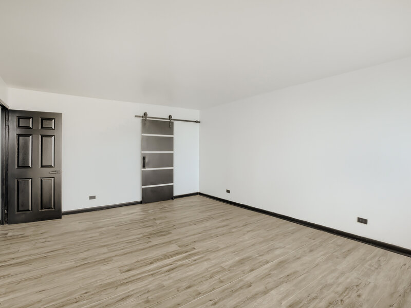 6171 N Sheridan Road Chicago IL 60660