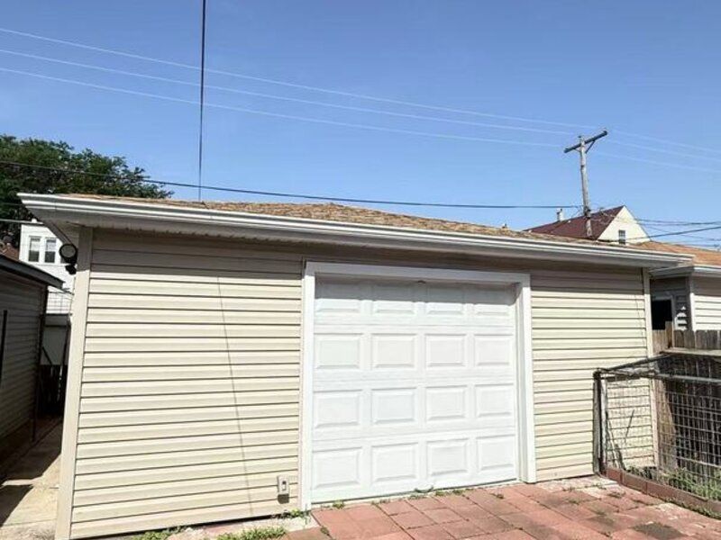 3538 S Honore Street Chicago IL 60609