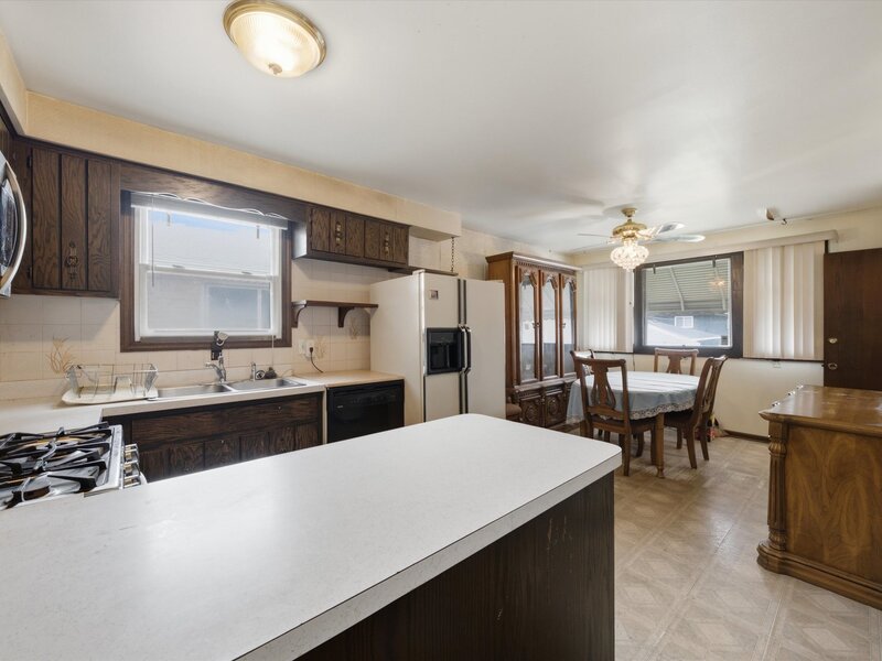 280 Prairie Avenue Calumet City IL 60409