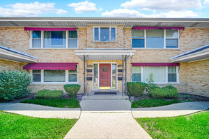 Photo of 1551 Balmoral Avenue Westchester IL 60154 Unit 1551
