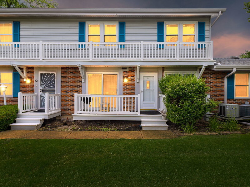 306 Milton Court Bloomingdale IL 60108