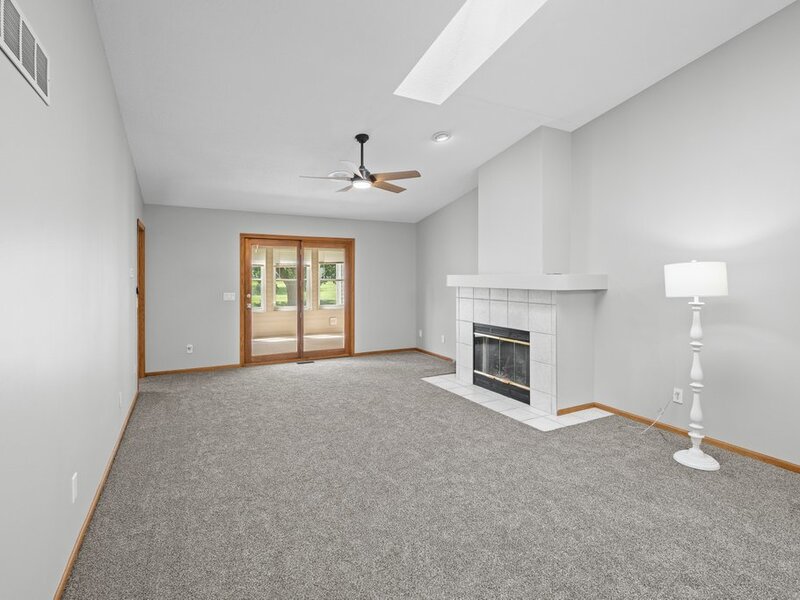 4176 Mallard Court Bettendorf IA 52722