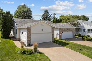 Photo of 4176 Mallard Court Bettendorf IA 52722