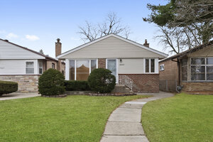 Photo of 12809 S May Street Calumet Park IL 60827
