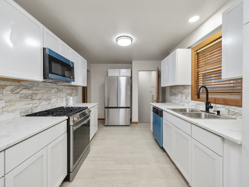 12809 S May Street Calumet Park IL 60827