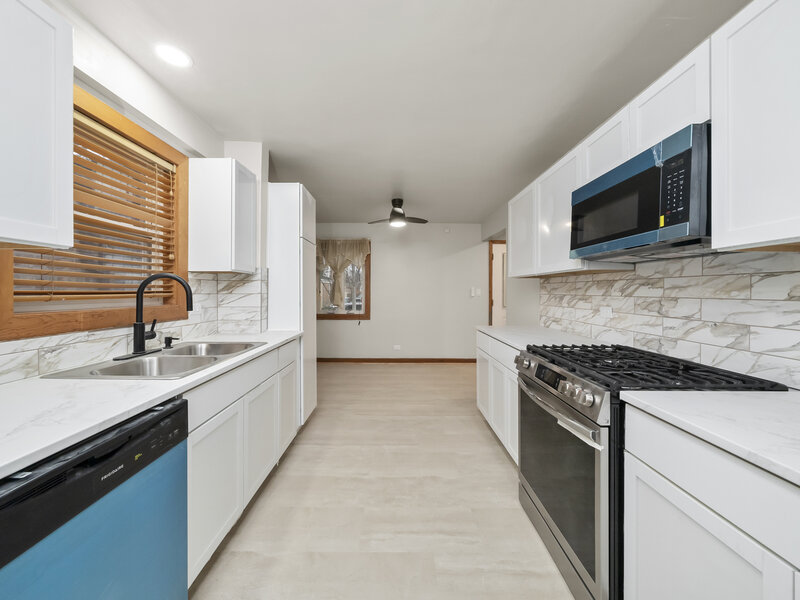 12809 S May Street Calumet Park IL 60827
