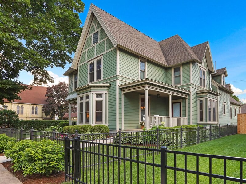 920 Geneva Street Lake Geneva WI 53147