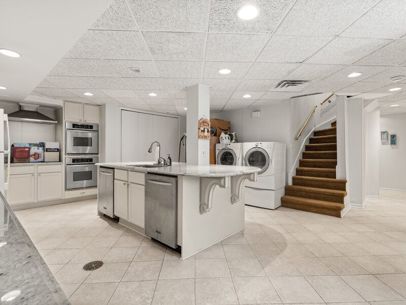 201 Scottswood Road Riverside IL 60546