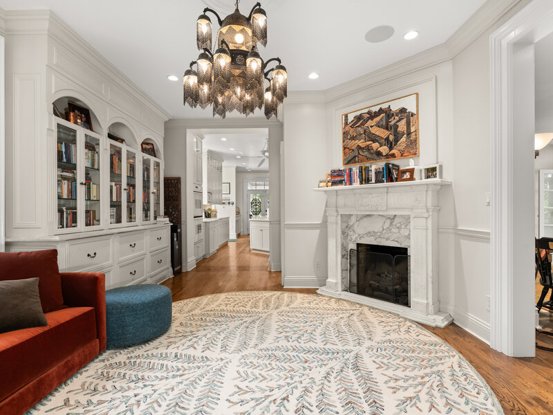 201 Scottswood Road Riverside IL 60546