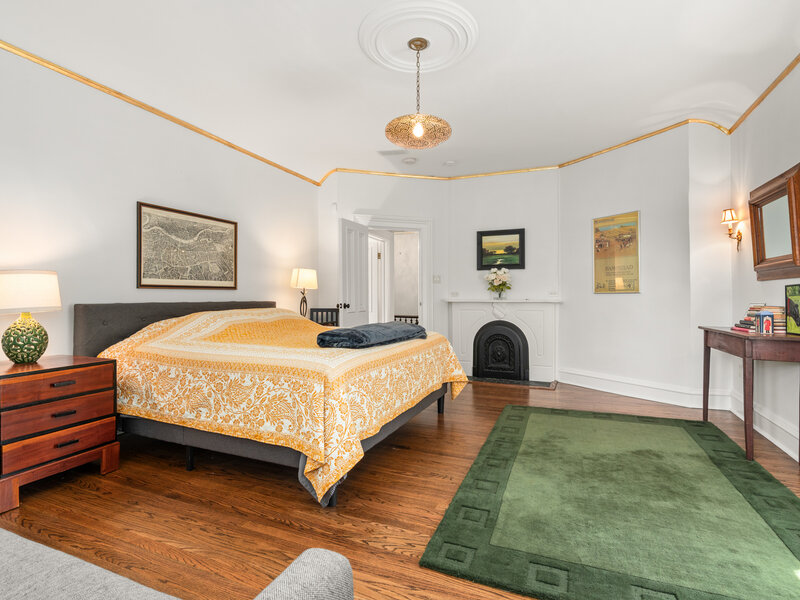 201 Scottswood Road Riverside IL 60546