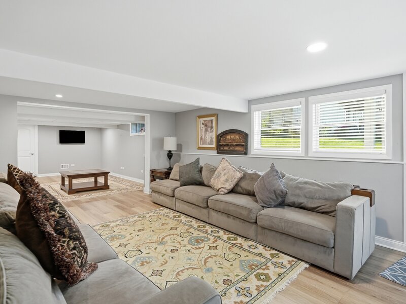919 Hillview Drive Lemont IL 60439
