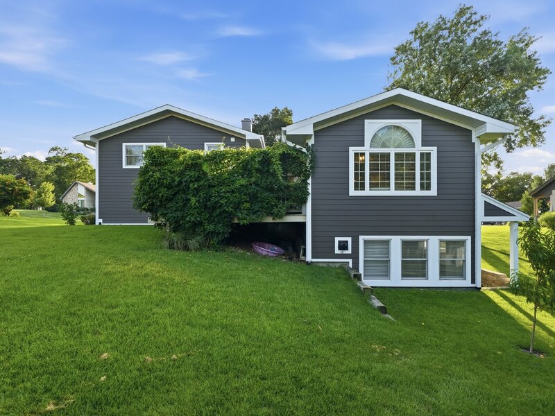 919 Hillview Drive Lemont IL 60439