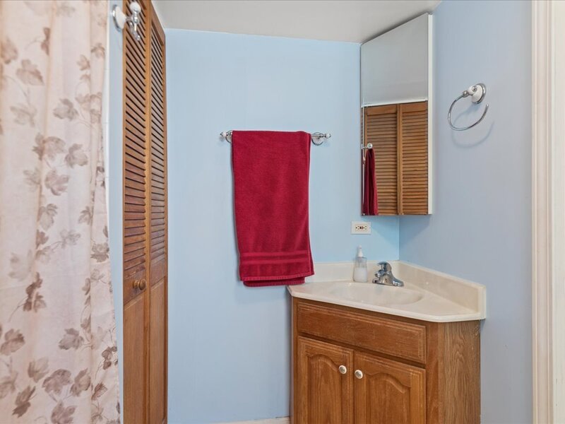 427 S Elmwood Avenue Waukegan IL 60085
