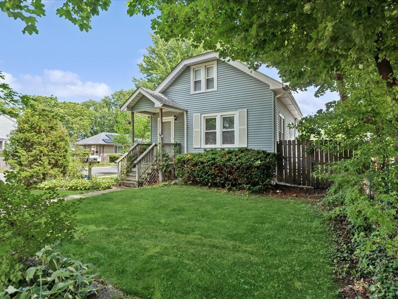 427 S Elmwood Avenue Waukegan IL 60085