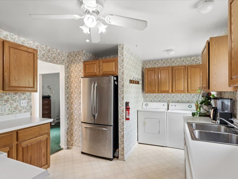 427 S Elmwood Avenue Waukegan IL 60085