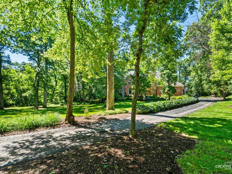 40 Trotter Lane St. Charles IL 60175