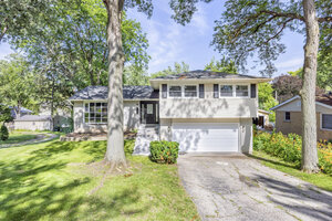 Photo of 123 Kainer Avenue Barrington IL 60010