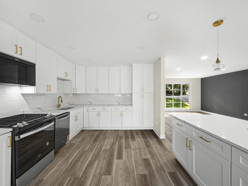 123 Kainer Avenue Barrington IL 60010