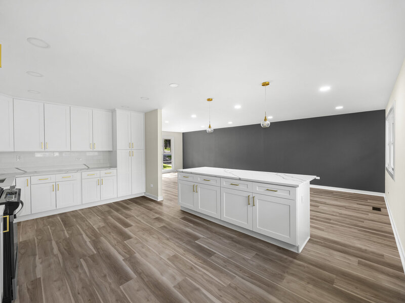123 Kainer Avenue Barrington IL 60010