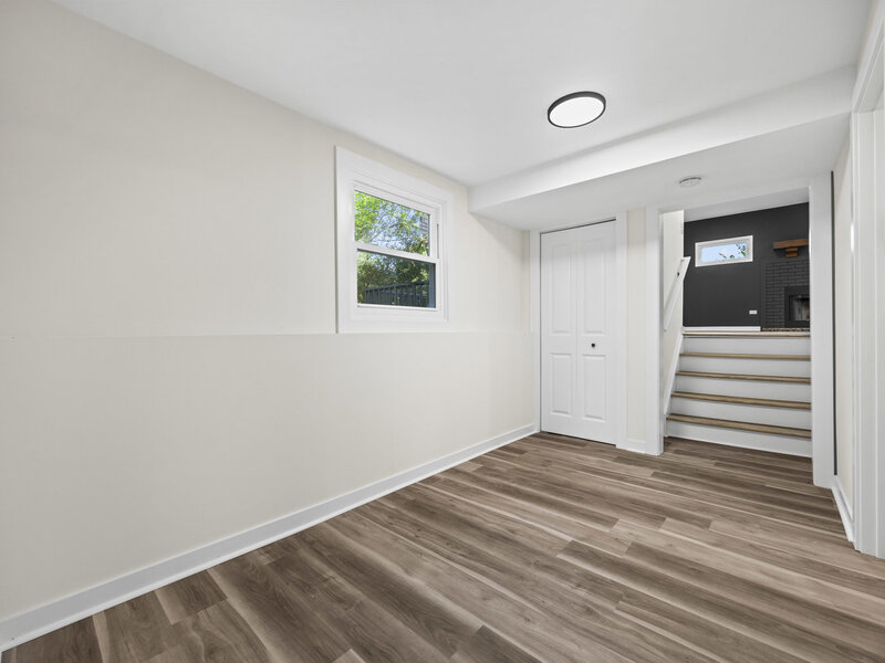 123 Kainer Avenue Barrington IL 60010
