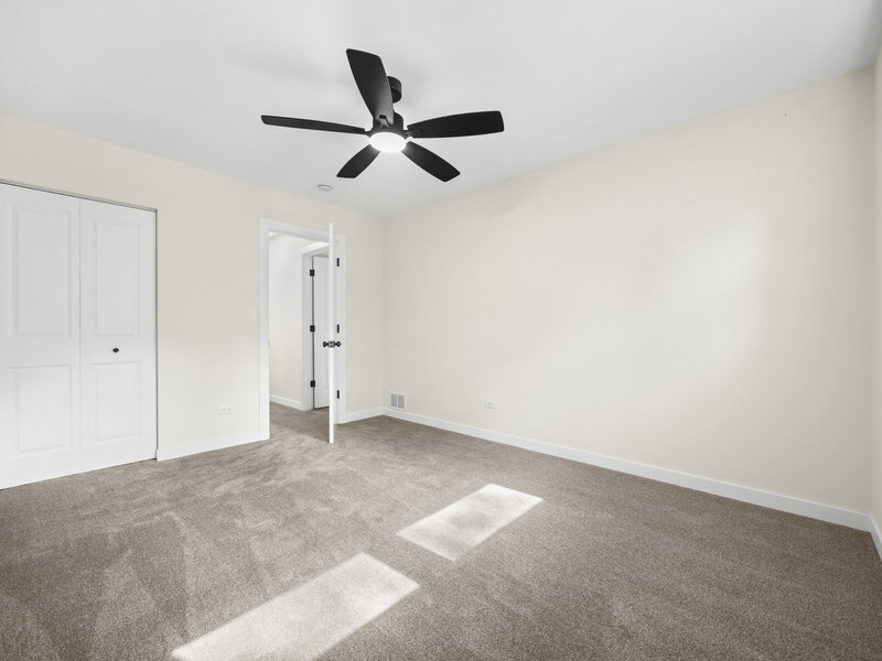 123 Kainer Avenue Barrington IL 60010