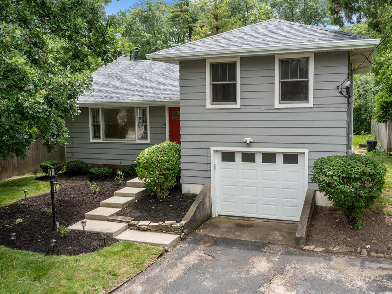 715 E Main Street Barrington IL 60010