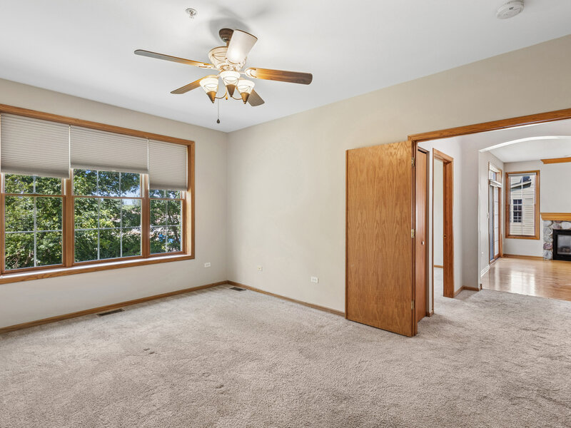 8650 Saddlebred Court Frankfort IL 60423