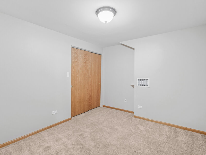 8650 Saddlebred Court Frankfort IL 60423
