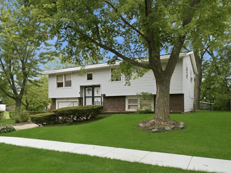1829 217th Place Sauk Village IL 60411