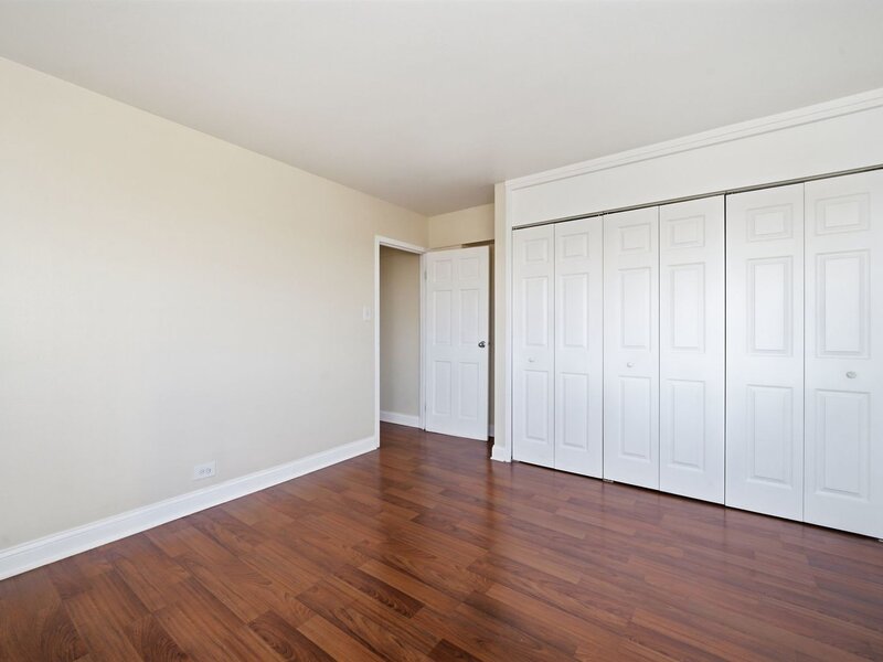7337 S South Shore Drive Chicago IL 60649