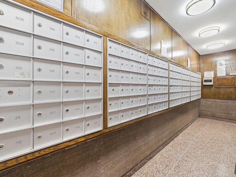 7337 S South Shore Drive Chicago IL 60649