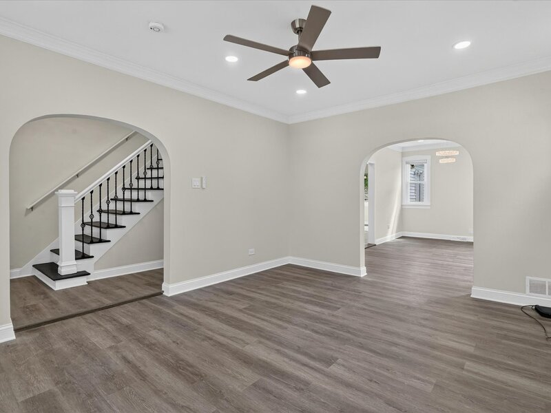 543 N Leclaire Avenue Chicago IL 60644