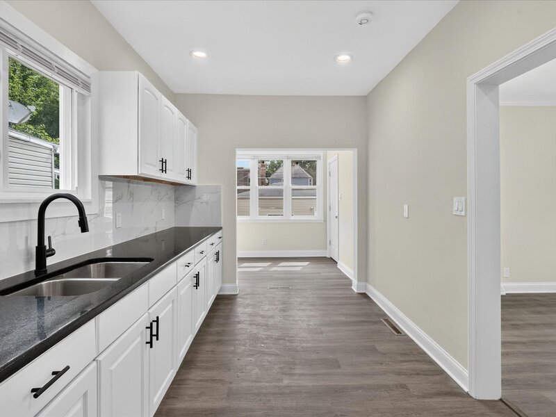 543 N Leclaire Avenue Chicago IL 60644