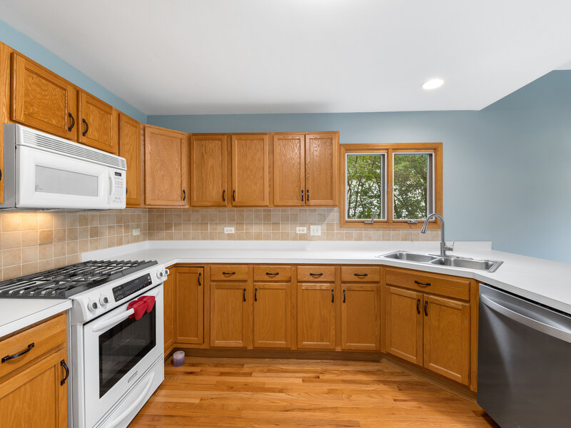 855 Ayers Street Bolingbrook IL 60440