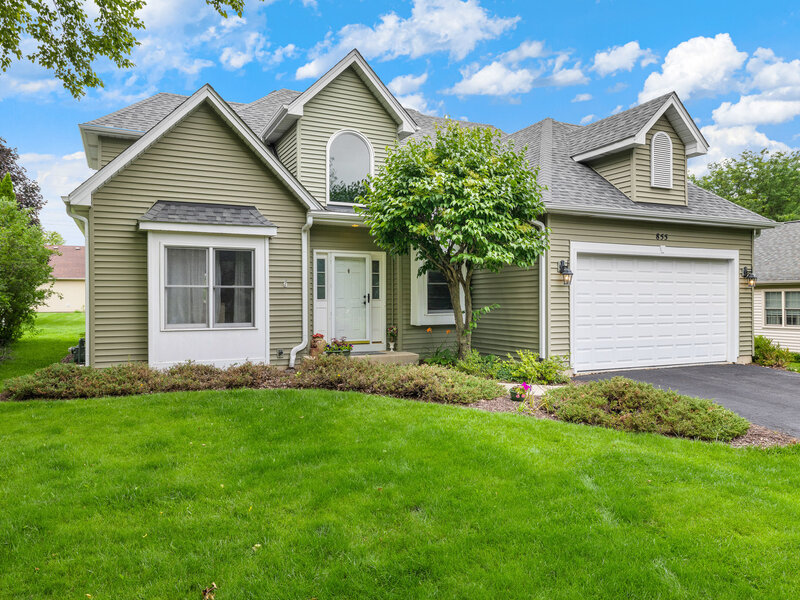 855 Ayers Street Bolingbrook IL 60440