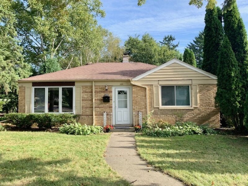 630 E Rockland Road Libertyville IL 60048
