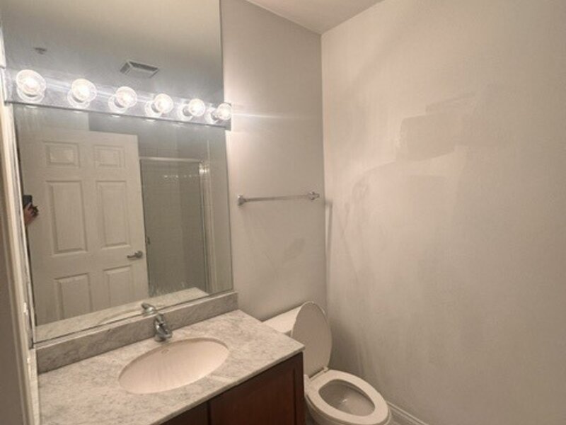8 W Monroe Street Chicago IL 60603