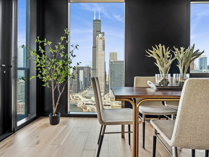 234 W Polk Street Chicago IL 60607