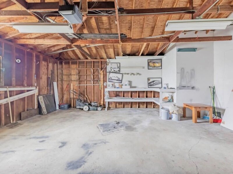16446 Emerald Avenue Harvey IL 60426