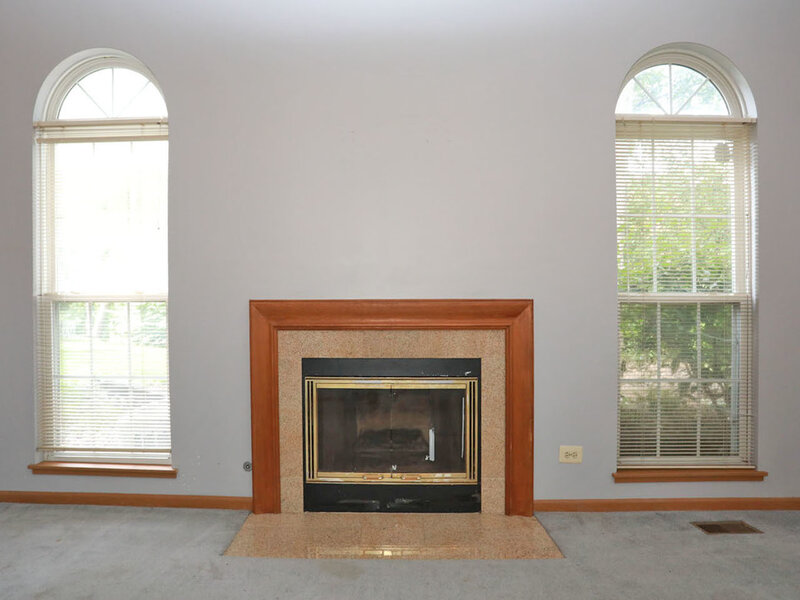 704 Shady Oaks Court Elgin IL 60120