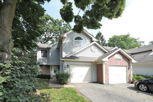 Photo of 704 Shady Oaks Court Elgin IL 60120