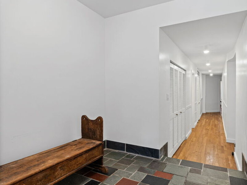 350 W Dickens Avenue Chicago IL 60614
