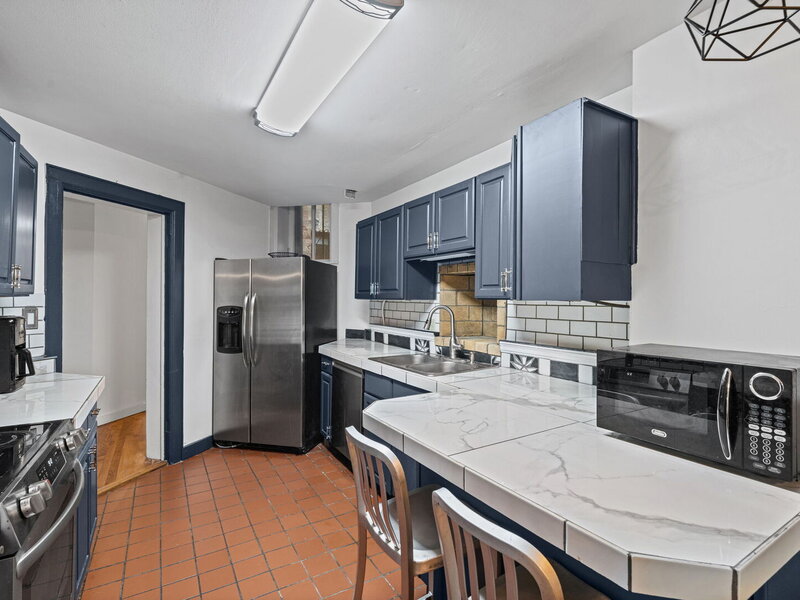 350 W Dickens Avenue Chicago IL 60614