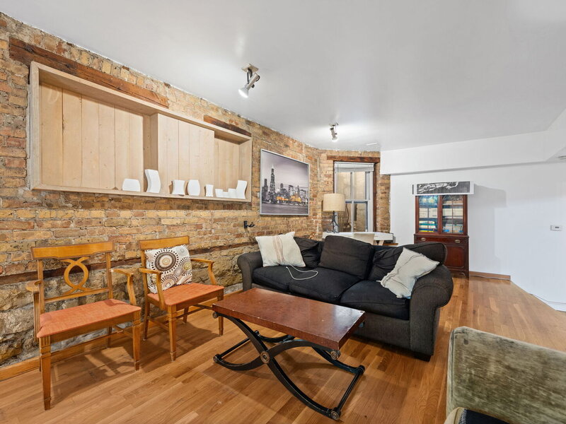 350 W Dickens Avenue Chicago IL 60614