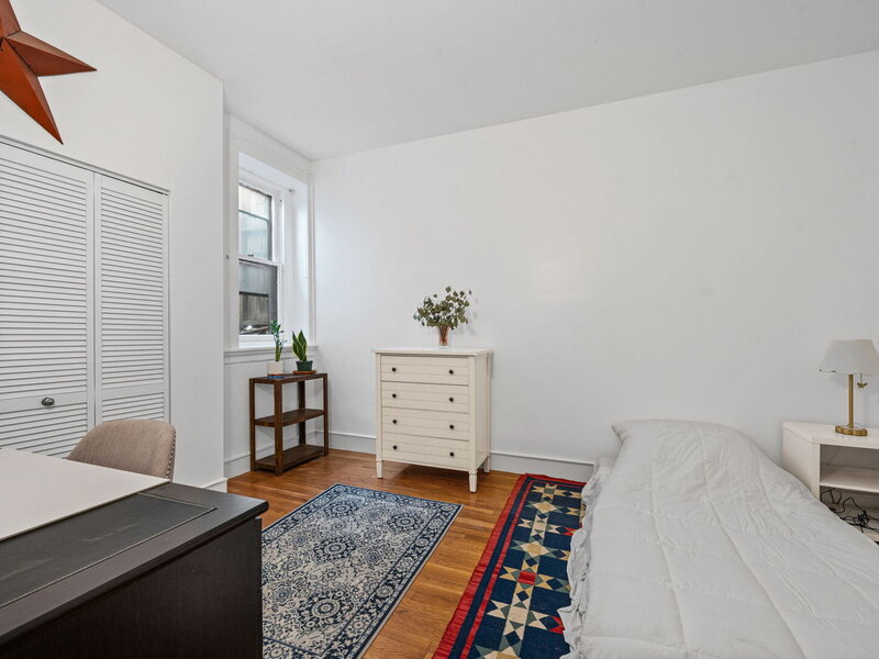 350 W Dickens Avenue Chicago IL 60614