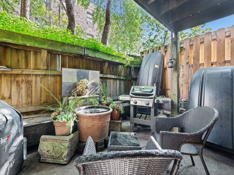 350 W Dickens Avenue Chicago IL 60614
