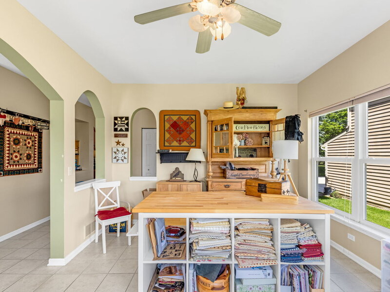 4 Sherwood Court Lake In The Hills IL 60156