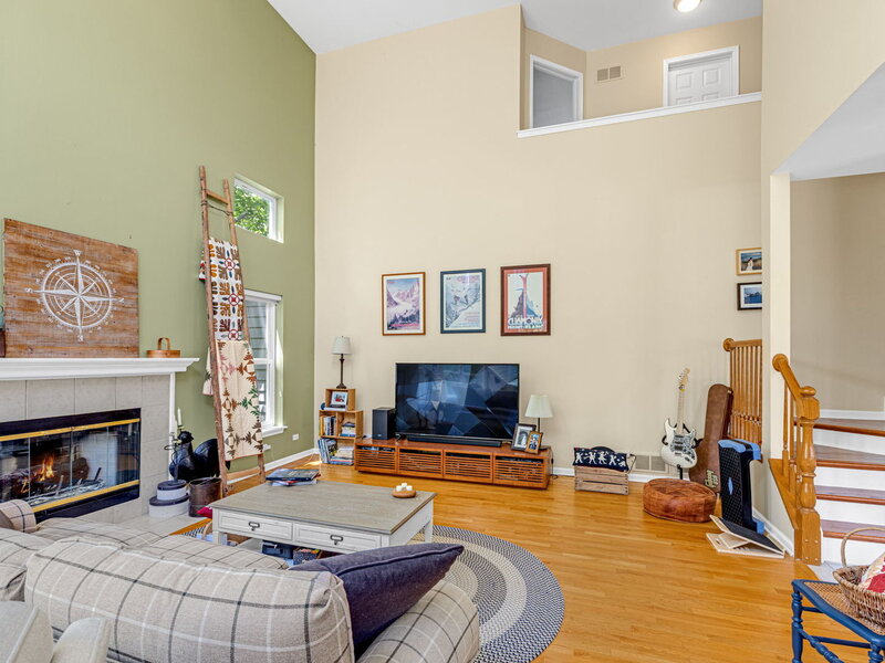 4 Sherwood Court Lake In The Hills IL 60156