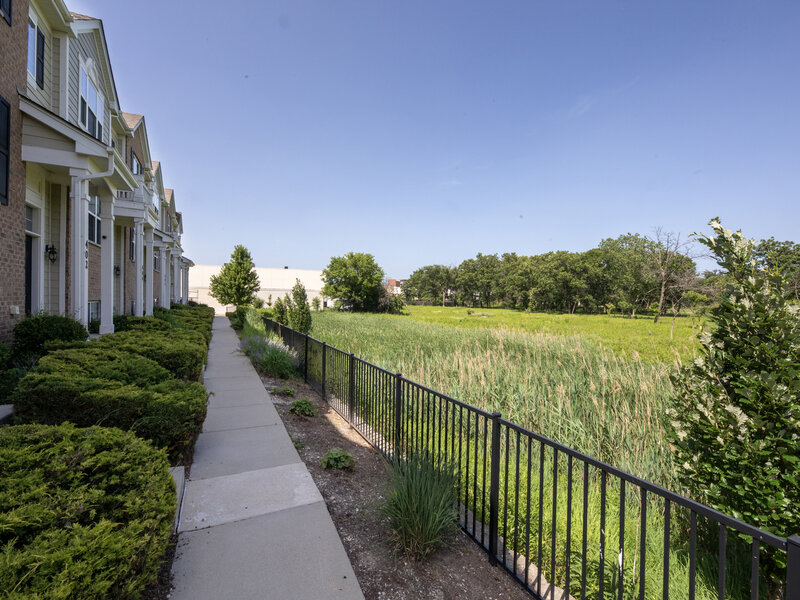406 Prairie Court Morton Grove IL 60053